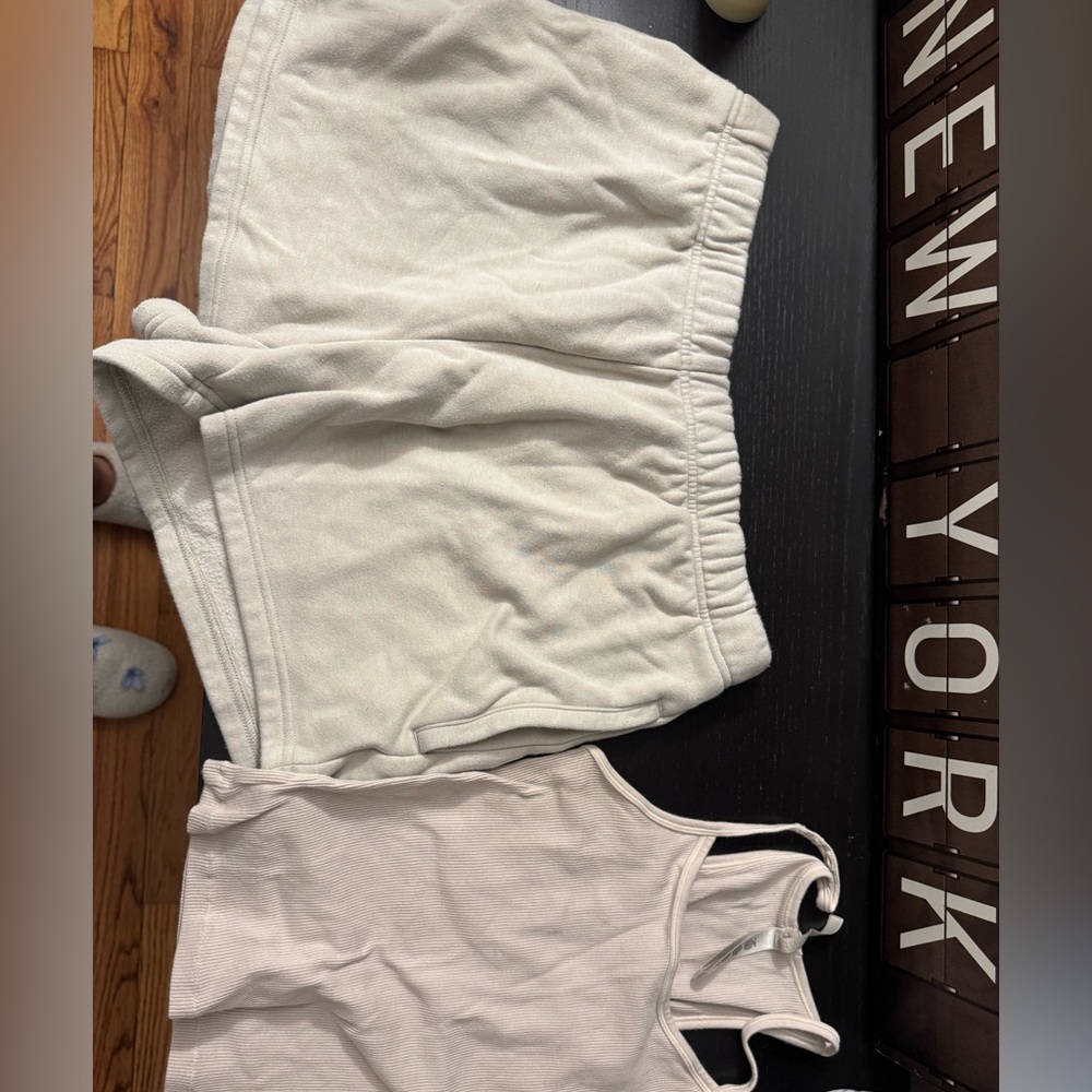 Skims Cream Lounge Short Set